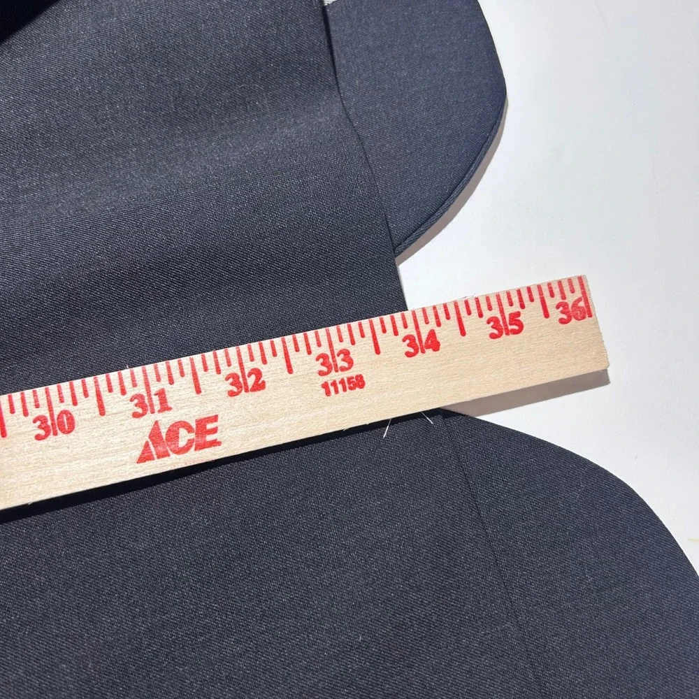 Joseph & Feiss 50L Sport Coat 100% Wool Charcoal Gray Two Button Lined Vented